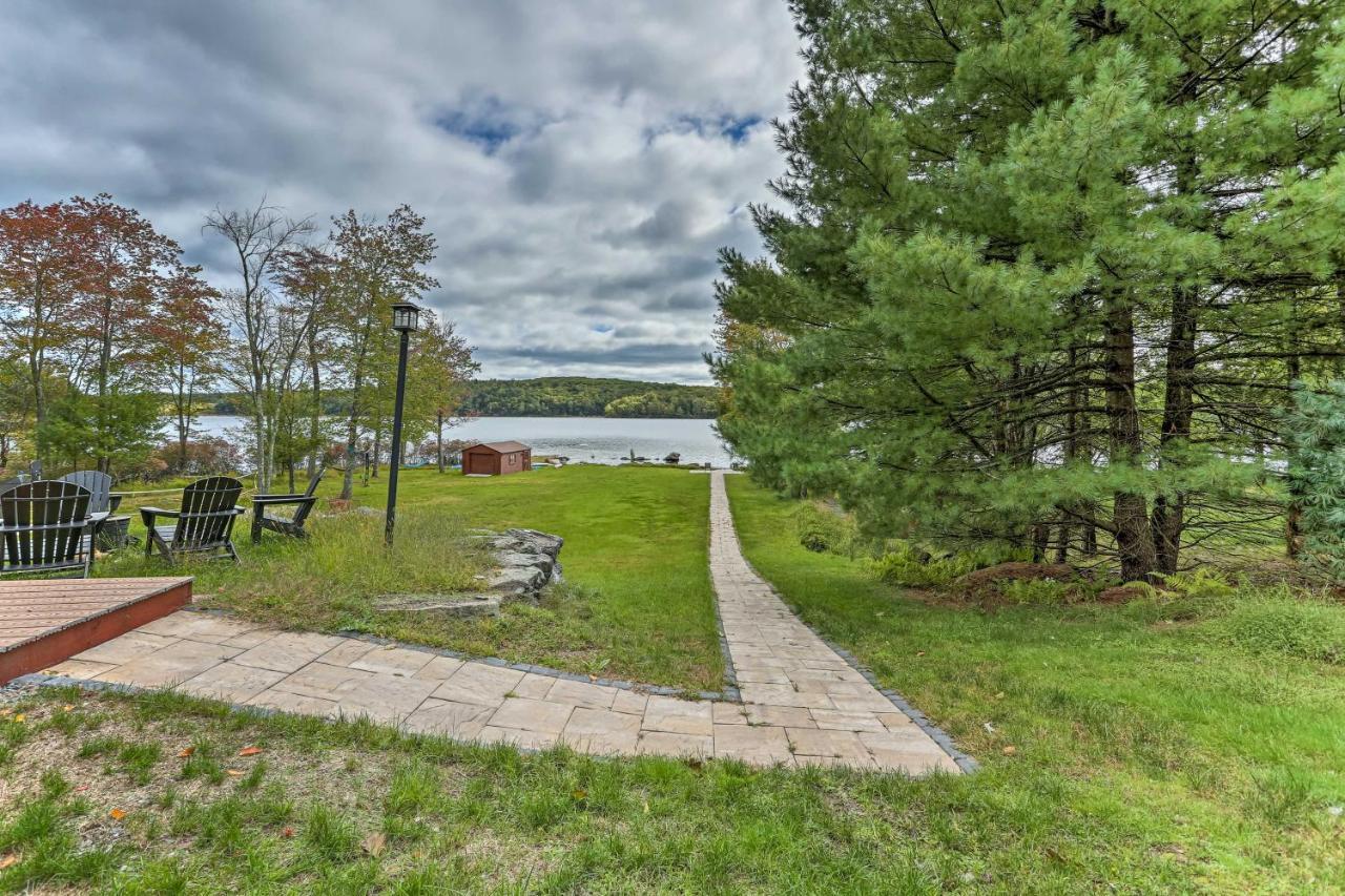 Lakefront Catskills Getaway With Private Deck! Villa Forestburgh Exterior foto