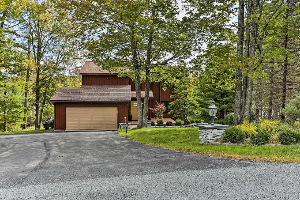 Lakefront Catskills Getaway With Private Deck! Villa Forestburgh Exterior foto